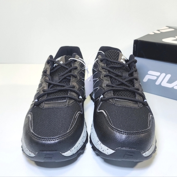*NEW* FILA MEN\'S QUADRIX TRAIL SNEAKER. BLACK GRAY. SIZE: 10 main image 8